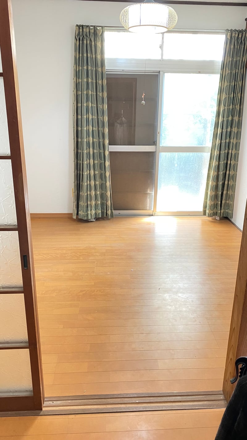 床全体が見える片付け後の室内